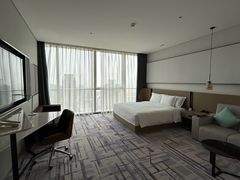 -大连星海皇冠假日酒店