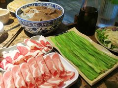 极品鲜毛肚-小龙坎老火锅(工体店)