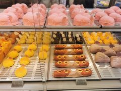 -好利来(上海虹桥新天地Lab主题店)