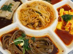 -令氏家外家周秦食府(高新店)