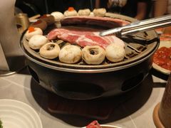 -草家酱蟹炭火烤肉店(珲春南路一店)