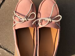 -UGG(燕莎奥特莱斯购物中心店)