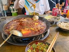 -黄潇洒老火锅(九眼桥宏济巷店)