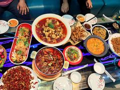 -路边边.炒菜烧烤.音乐餐厅(良乡长虹店)