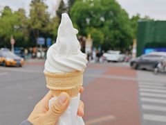 -麦当劳(展览路店)