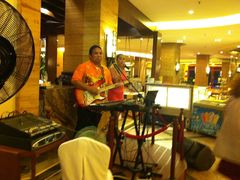 晚饭自助餐表演-三亚亚龙湾凯莱仙人掌度假酒店