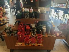 零售区-星巴克(嘉兴平湖吾悦广场店)