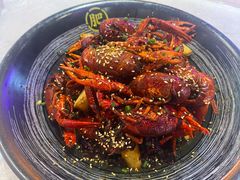 -肥肥虾庄·金牌油焖大虾(首义路店)