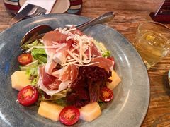 -SISTERS BAR RESTAURANT川意酒馆(嘉善老市H楼店)