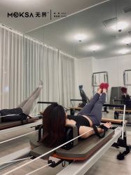-无界瑜伽普拉提