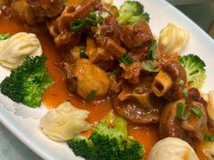 -马尔龙新疆饭店·清真(瑞景店)