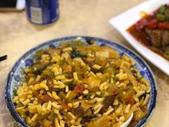 -维吾尔餐厅(宜山路店)