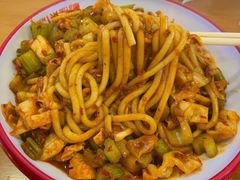 -奎屯友好时尚购物中心