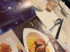 -港丽餐厅(高德置地店)