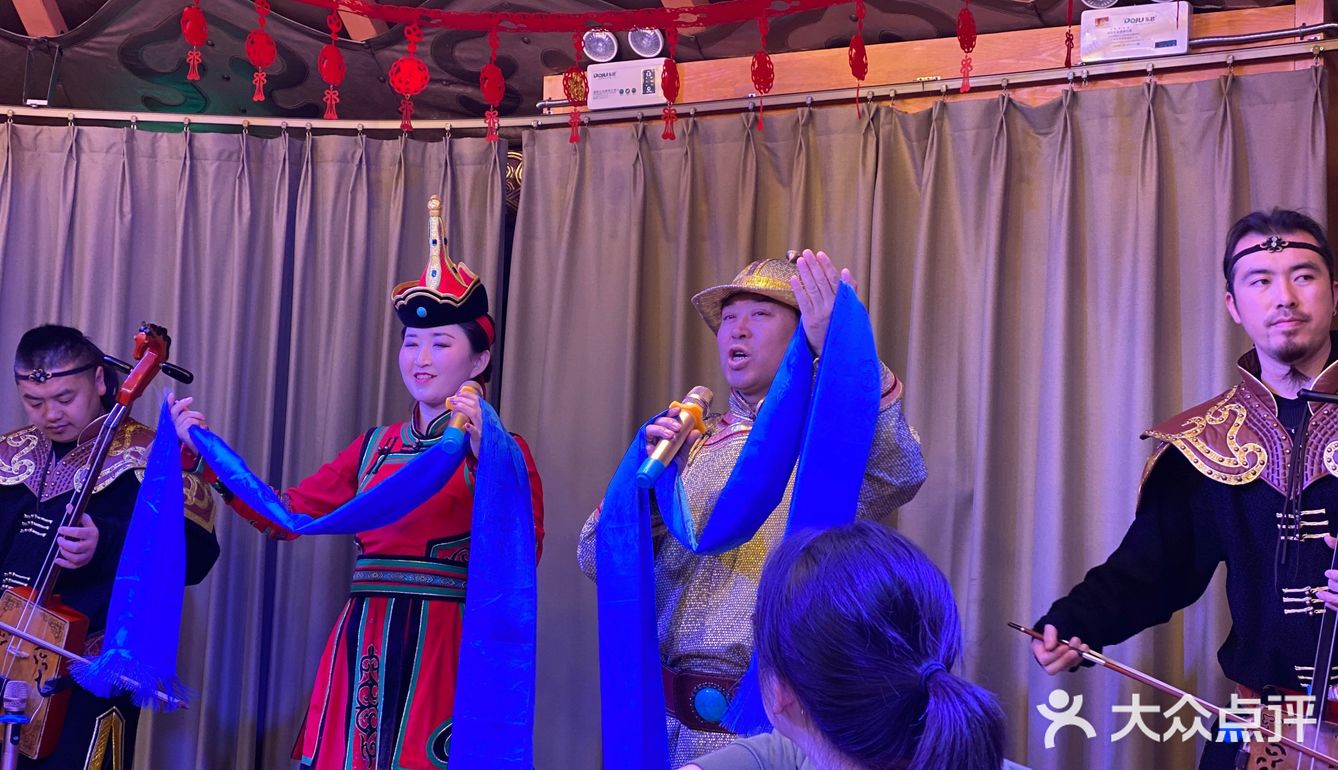 这里离五环不远，停车免费