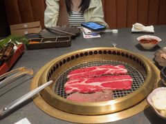 -铭牛烧肉·和牛海鲜自助(高新月牙湖店)