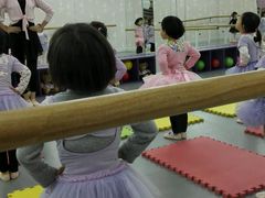 -Isee灰姑娘国际儿童艺术中心(BHGMall店)