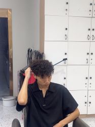 -苏豪路易士·嘉玛发廊