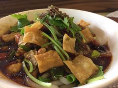 -海口骑楼小吃街