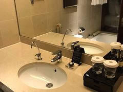 -广州白云机场雅高铂尔曼大酒店