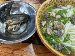 -正宗李家土鸡米线店