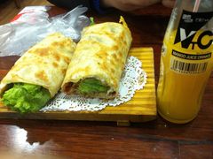 双蛋里脊煎饼-张果佬年糕卷(科巷店)