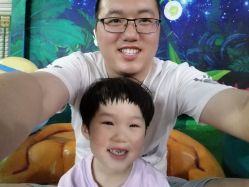 -维佳童话镇演出现场(徐东店)