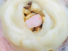 夏时令炒肉团子-昆艺糕团