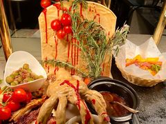 -东西风牛排馆周末烧烤自助(首都机场希尔顿店)