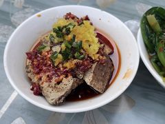 -舟舟刮凉粉