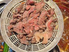 -来龍儿鲜切牛肉自助老火锅