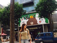 -LINE FRIENDS Garosu-gil Flagship Store