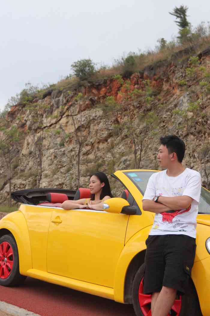 大理漫途租车旅拍·环洱海豪车(下关滨海大道分店)-"airbnb小哥话不多