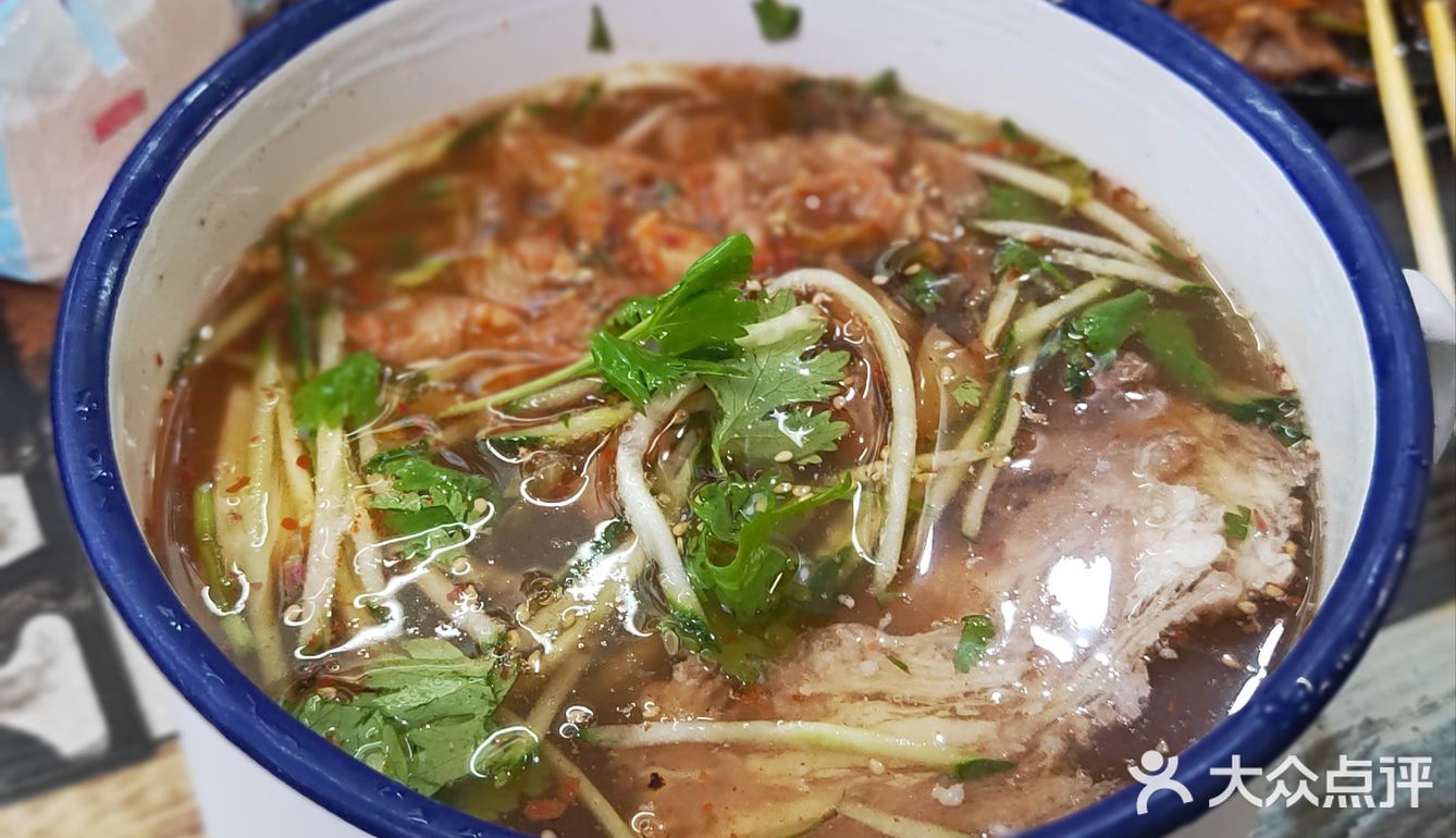 二伏的天气吃碗鸡西大冷面