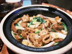 招牌啫啫肥肠煲-涌煲记·蟹煲·砂锅海鲜·煲出宁波味(天一旗舰店)