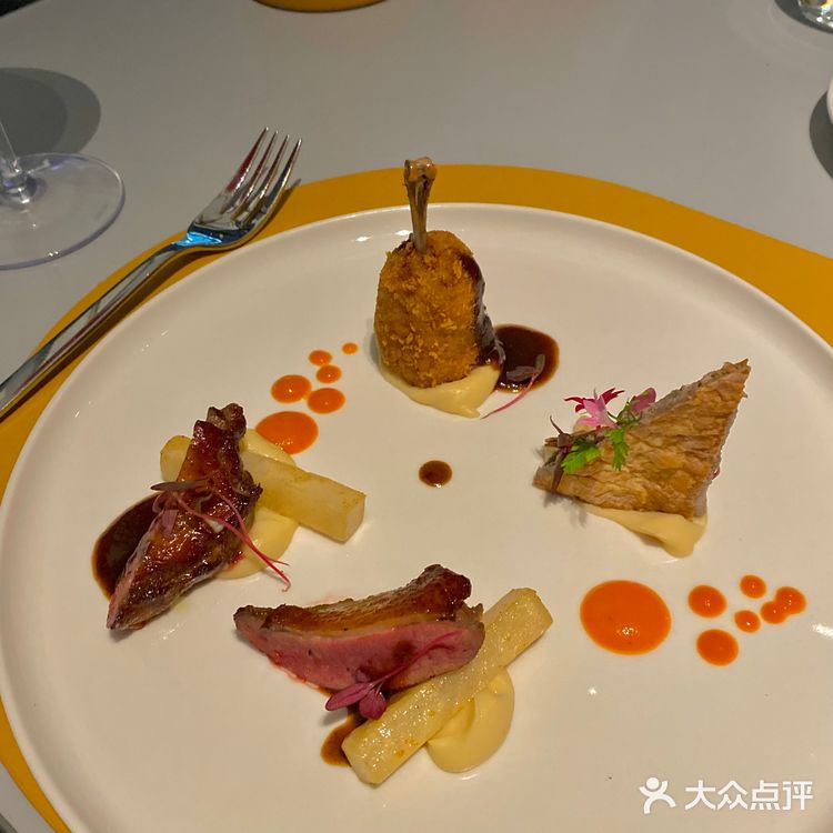 来浦东美术馆可别错过这个顶楼露台餐厅！