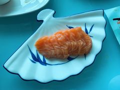 -亚洲国际大酒店·云顶阁旋转自助餐厅