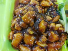 -同济大学本部学苑饮食广场