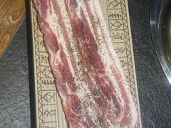 -七甲山烤肉(长白山奇石山珍根艺一条街店)