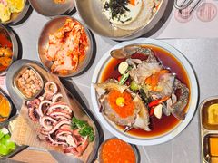 -草家酱蟹炭火烤肉店(珲春南路一店)
