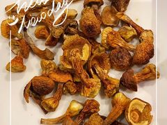 姬松茸-千岛蚝高压锅生蚝·人参火锅(白云万达店)