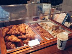 海盐焦糖牛角包-来回·咖啡(天河南店)