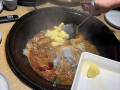 -万里闯关东铁锅炖菜馆(高新旗舰店)