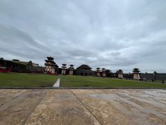 -铂逸梦秦酒店(横店梦幻谷店)