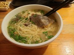 -西部马华清真兰州牛肉面·烧烤夜市(关东店)