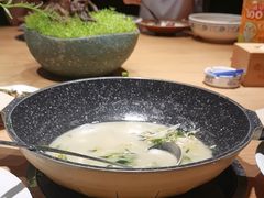 -头上红煨盐鸡·非遗院子餐厅