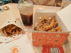 -须尽欢·冰淇淋&中国茶(翔殷路店)