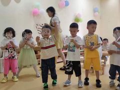 -瑞恩宝感统训练·语言提升·蒙氏托育中心