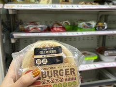 -全家便利店(杭州龙翔桥地铁站店)