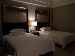 -宜昌均瑶国际酒店(宜昌CBD购物中心夷陵广场店)